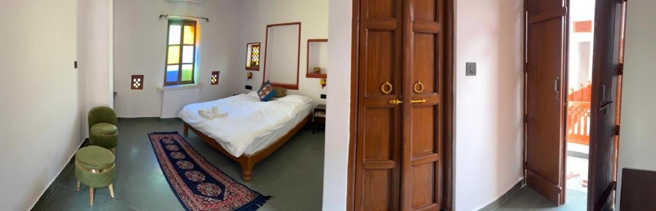 Hari Niwas Guest House Удайпур Екстериор снимка