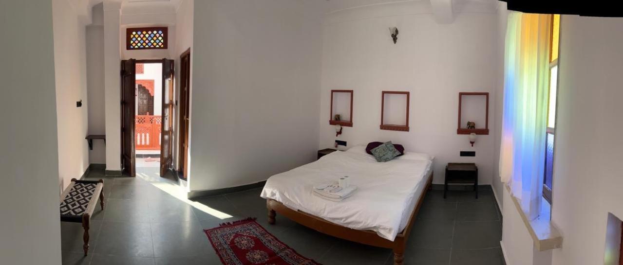 Hari Niwas Guest House Удайпур Екстериор снимка