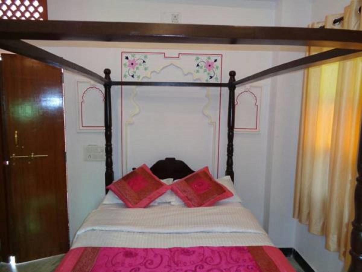 Hari Niwas Guest House Удайпур Екстериор снимка